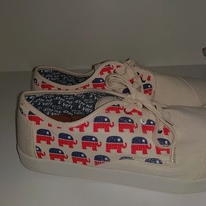 TOMS Paseo Red & Blue Republican Elephants
